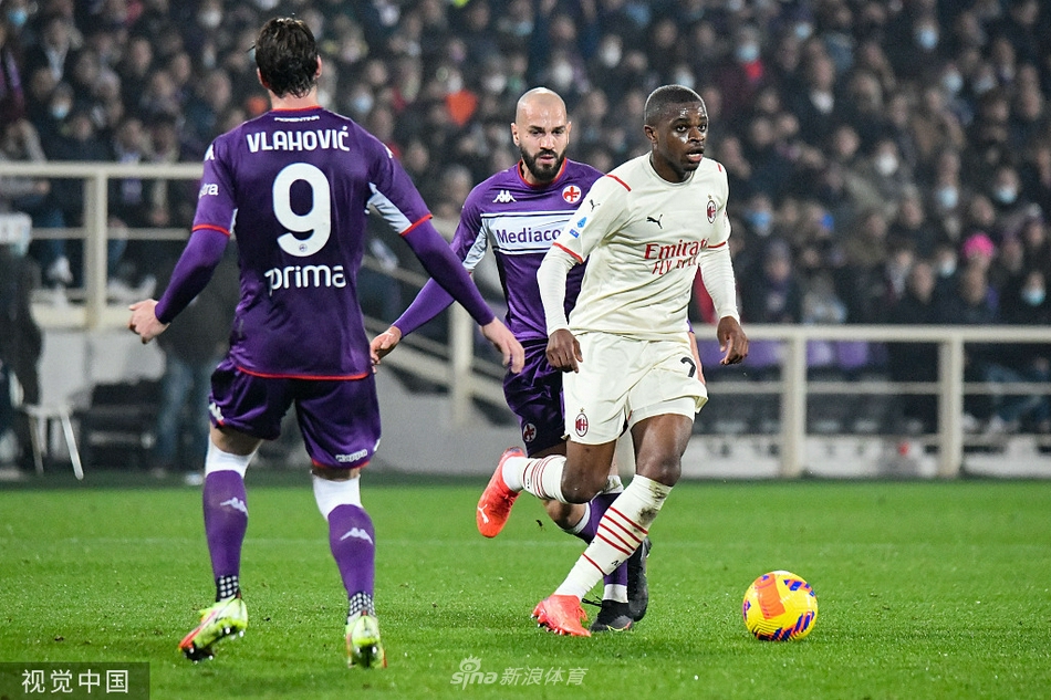 [意甲]佛罗伦萨4-3AC米兰 伊布两球