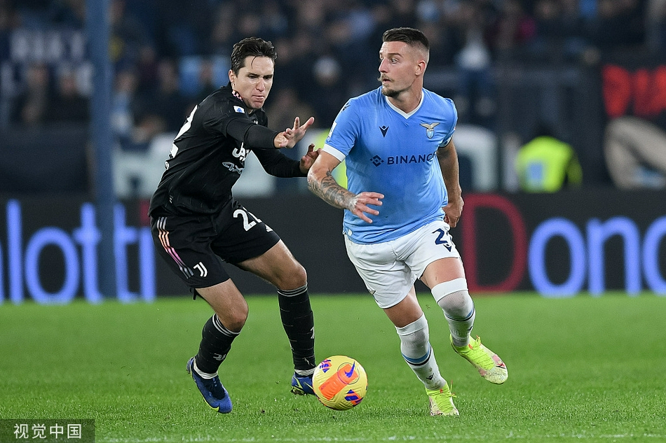 [意甲]拉齐奥0-2尤文 博努奇两球