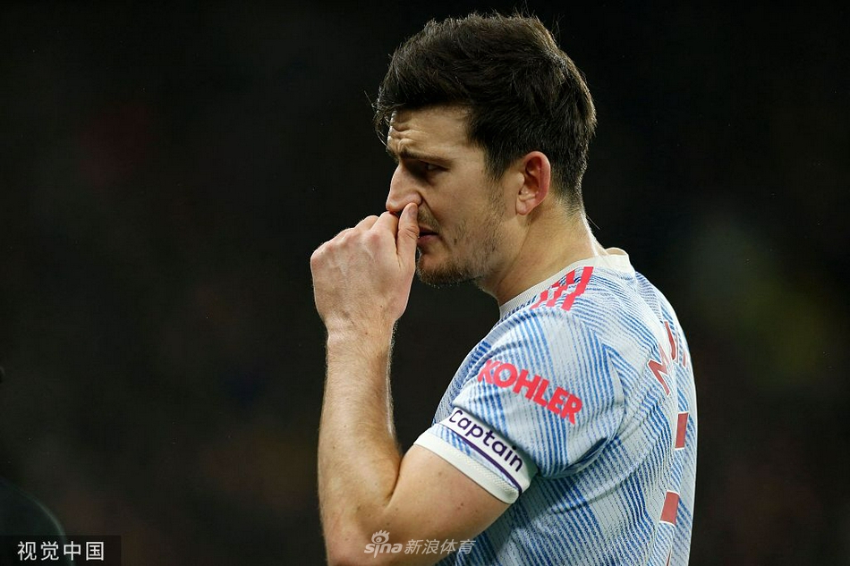 [英超]沃特福德4-1曼联 马奎尔红牌