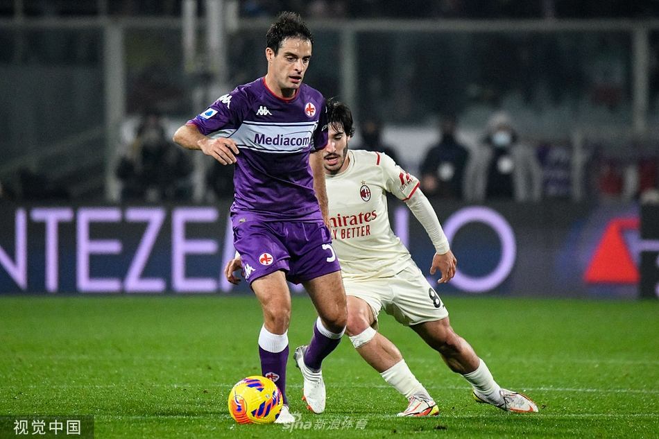 [意甲]佛罗伦萨4-3AC米兰 伊布两球