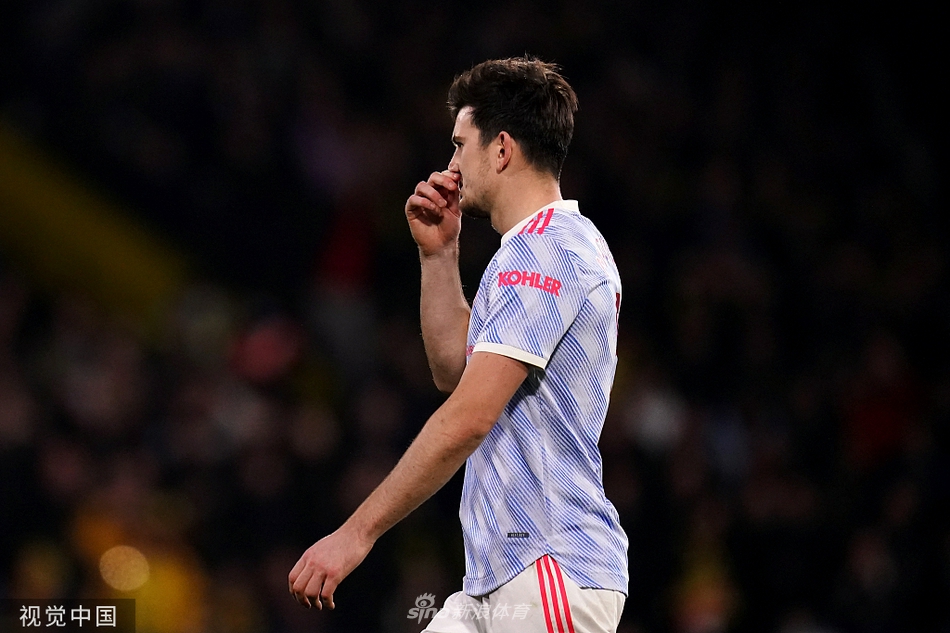 [英超]沃特福德4-1曼联 马奎尔红牌