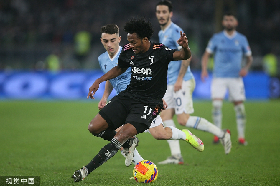 [意甲]拉齐奥0-2尤文 博努奇两球