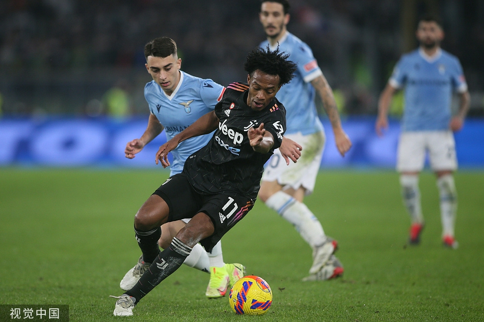 [意甲]拉齐奥0-2尤文 博努奇两球