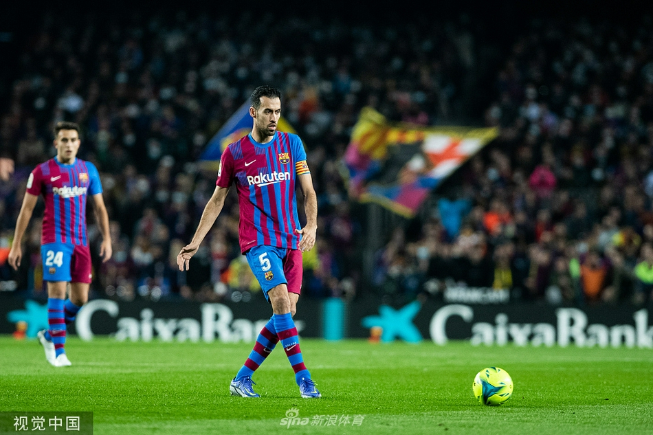 [西甲]巴萨1-0西班牙人 德佩破门
