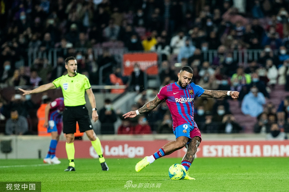 [西甲]巴萨1-0西班牙人 德佩破门