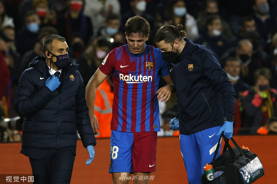 [西甲]巴萨1-0西班牙人 德佩破门