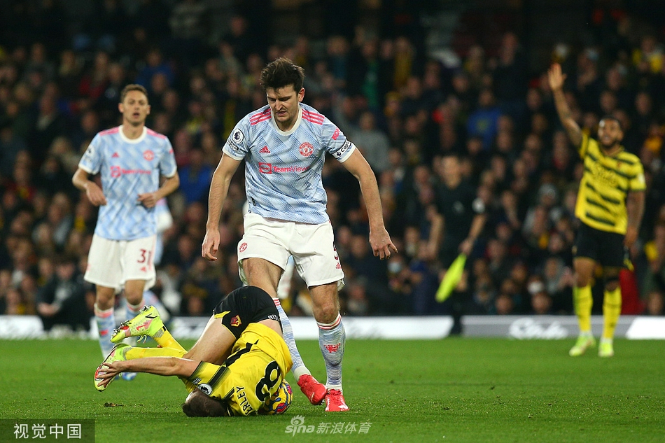 [英超]沃特福德4-1曼联 马奎尔红牌