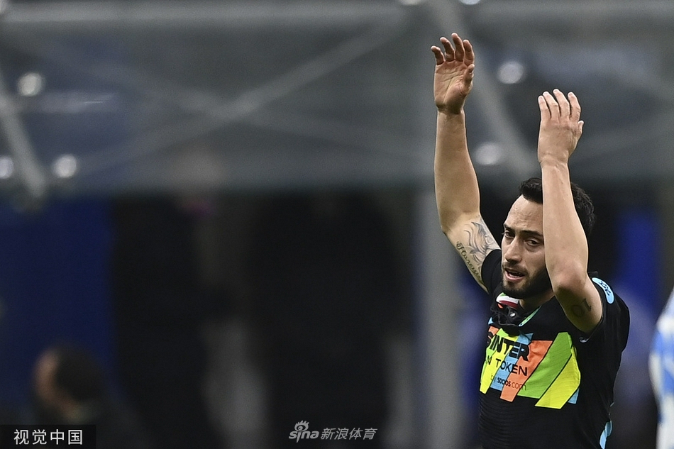 [意甲]国米3-2那不勒斯 恰尔汗奥卢传射