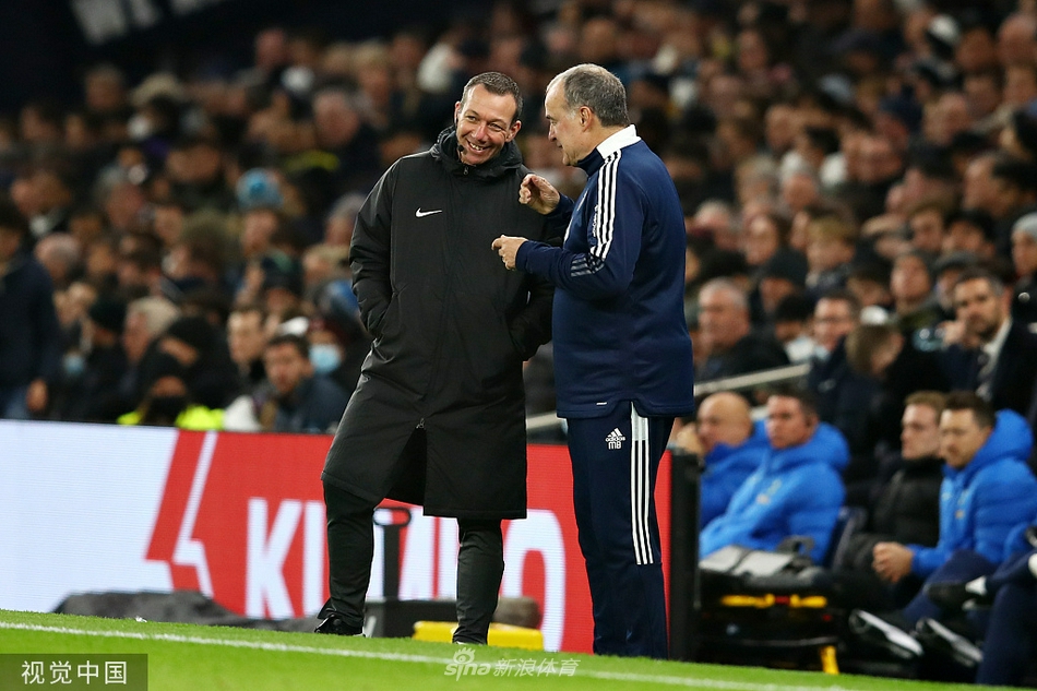 [英超]热刺2-1利兹联 雷吉隆破门