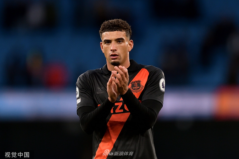 [英超]曼城3-0埃弗顿 斯特林破门