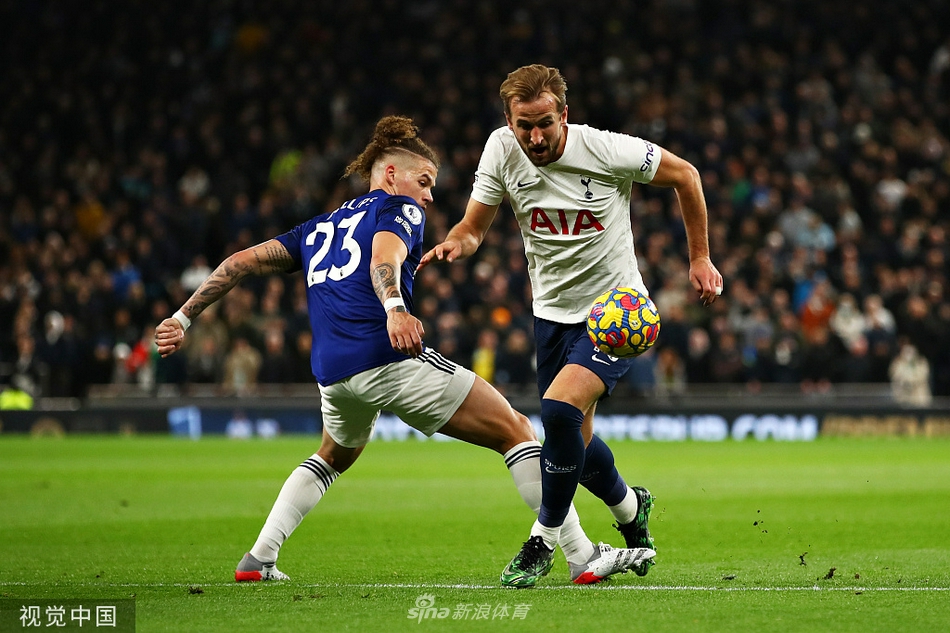 [英超]热刺2-1利兹联 雷吉隆破门