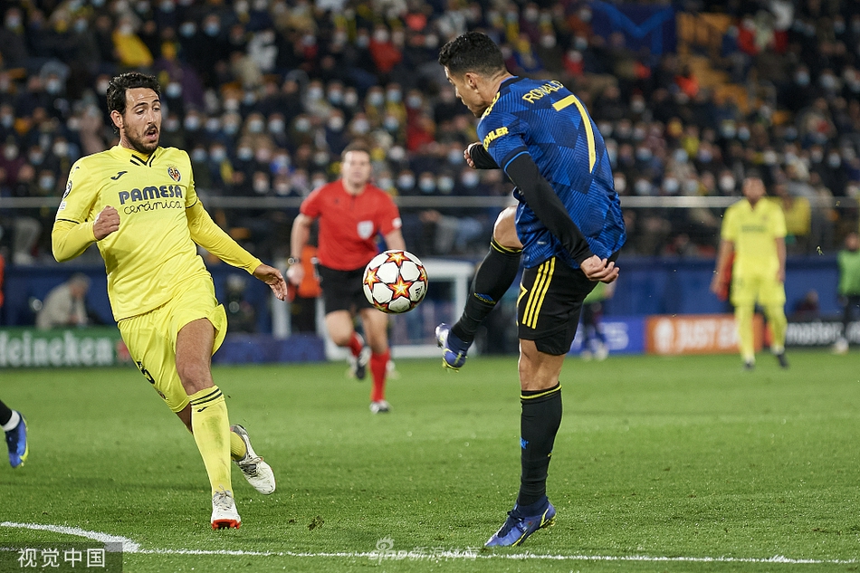 [欧冠]比利亚雷亚尔0-2曼联 C罗桑乔破门