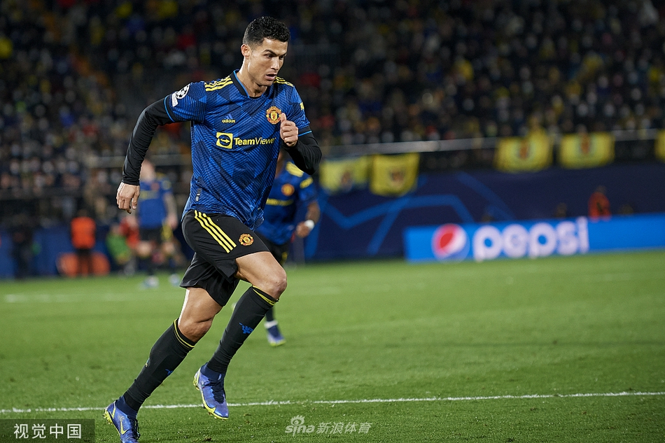 [欧冠]比利亚雷亚尔0-2曼联 C罗桑乔破门