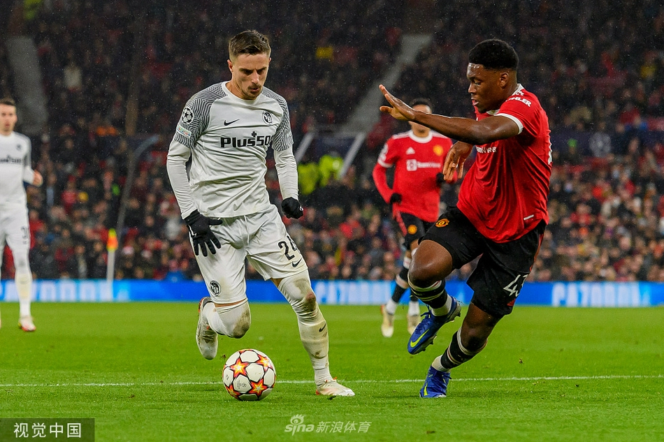 [欧冠]曼联1-1年轻人 格林伍德破门