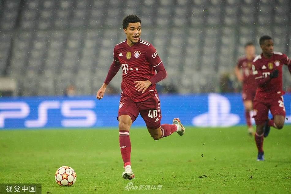 [欧冠]拜仁3-0完胜巴萨 巴萨将战欧联杯