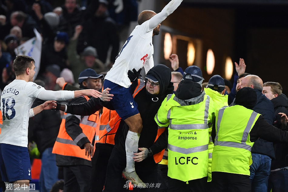 [英超]莱斯特2-3热刺 贝尔温绝杀