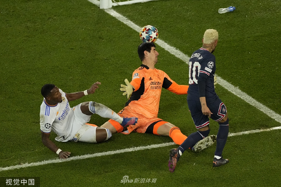 [欧冠]巴黎1-0皇马 姆巴佩绝杀