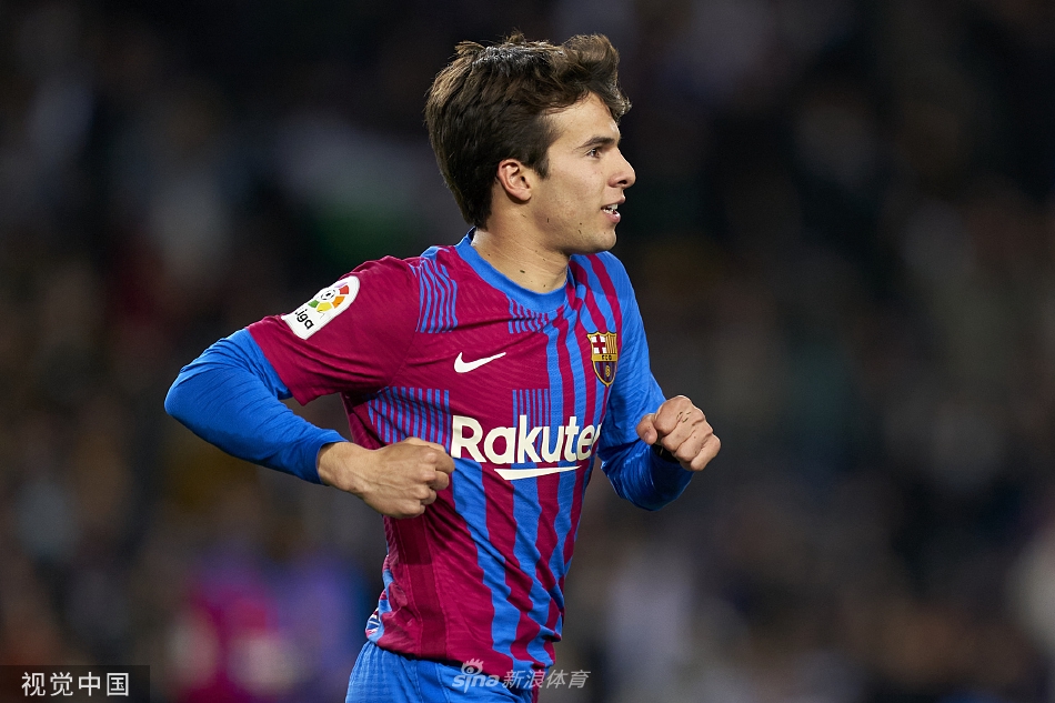 [西甲]巴萨4-0奥萨苏纳 托雷斯两球