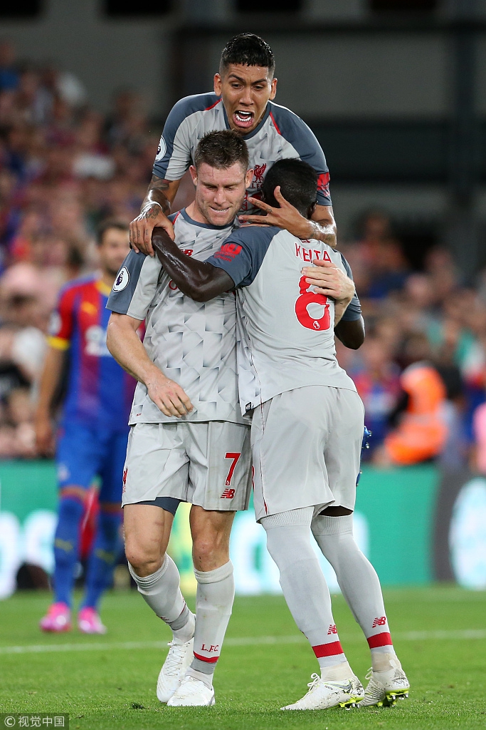 利物浦庆祝进球