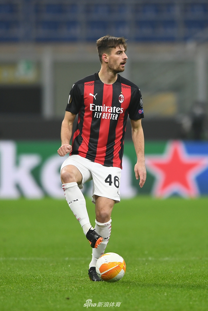 [欧联杯]AC米兰4-2凯尔特人 海于格传射