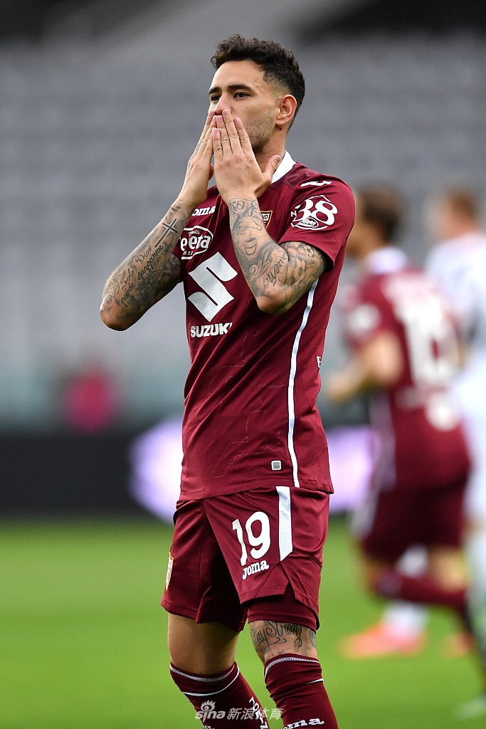 [意甲]都灵2-2尤文 C罗破门