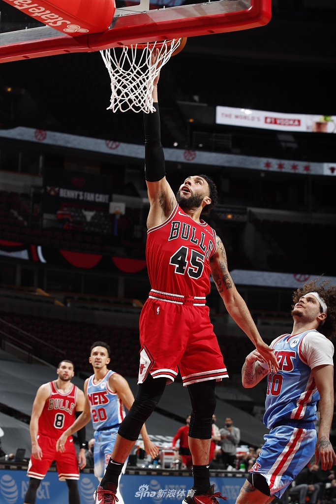 [NBA常规赛]篮网107-115公牛