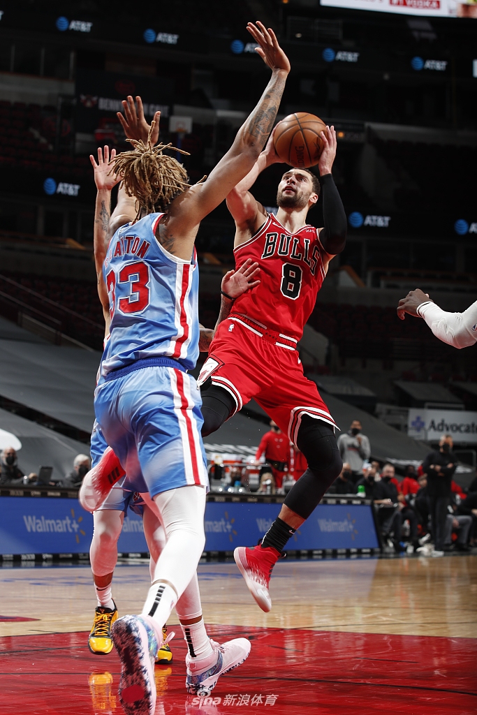 [NBA常规赛]篮网107-115公牛