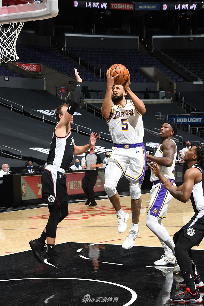 [NBA常规赛]湖人86-104快船