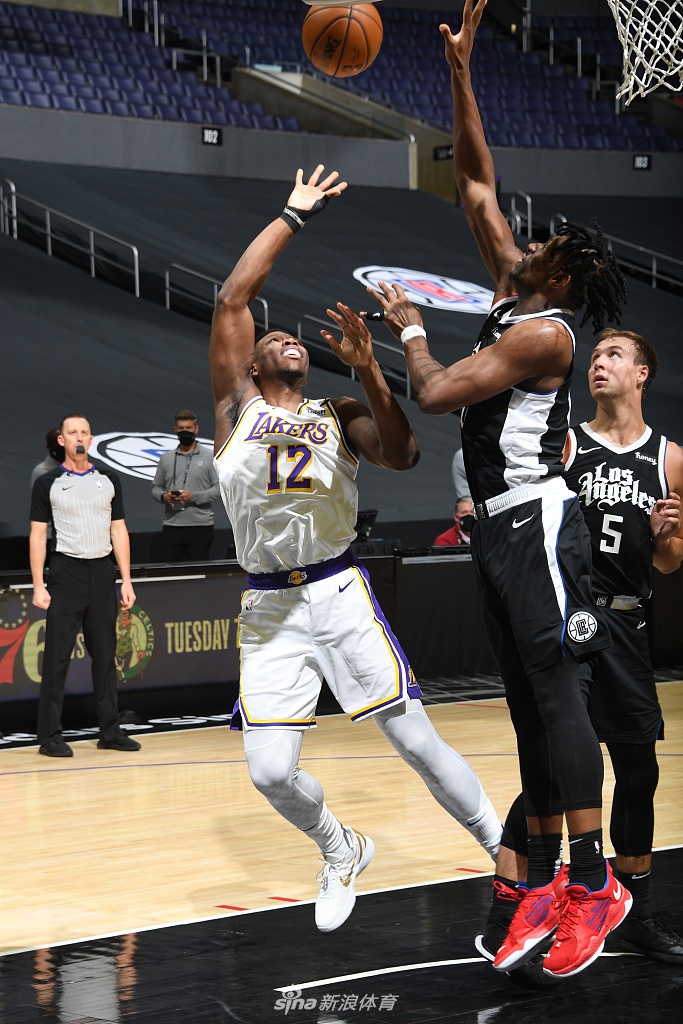 [NBA常规赛]湖人86-104快船