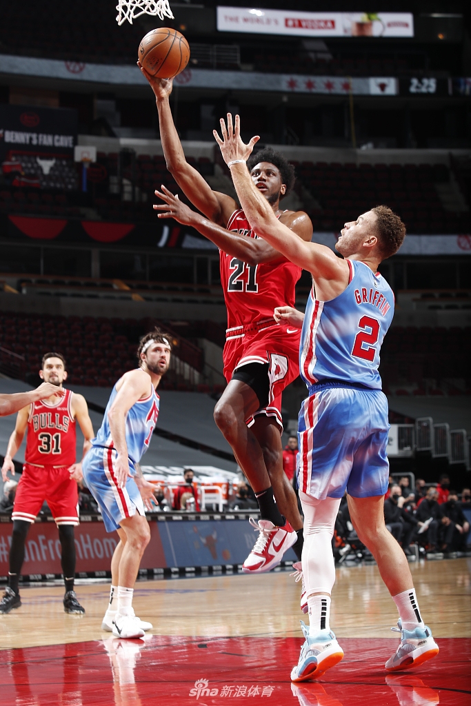 [NBA常规赛]篮网107-115公牛