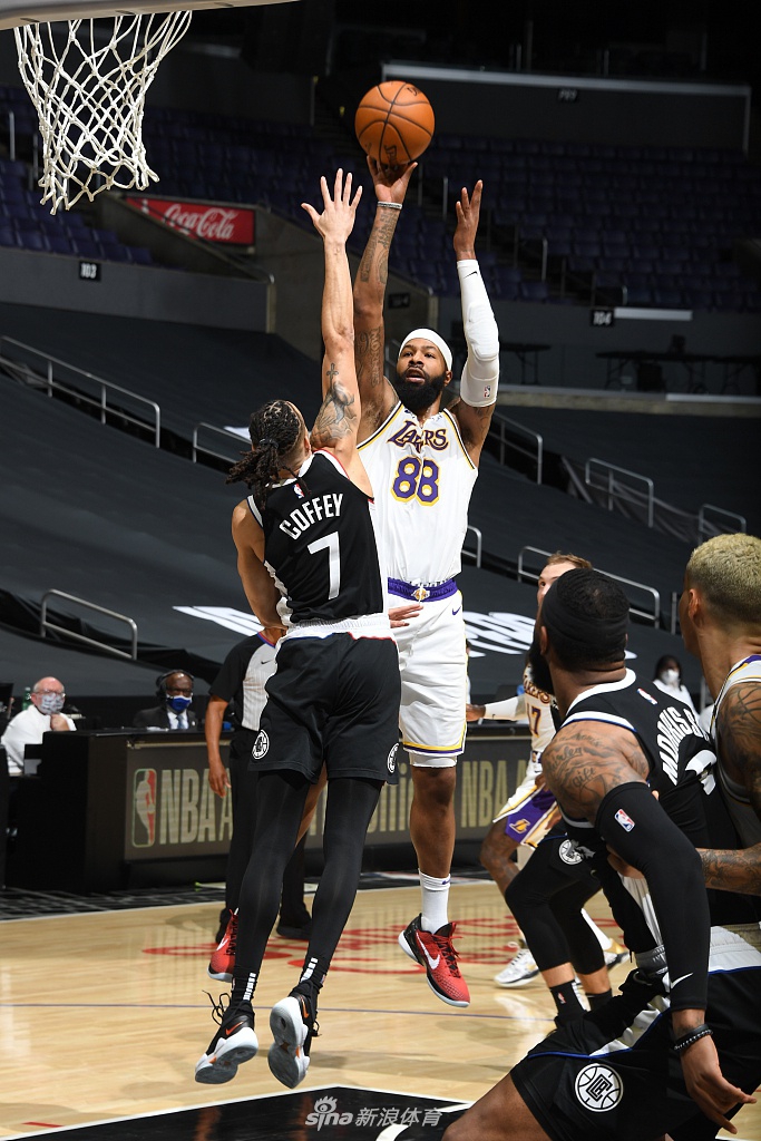 [NBA常规赛]湖人86-104快船