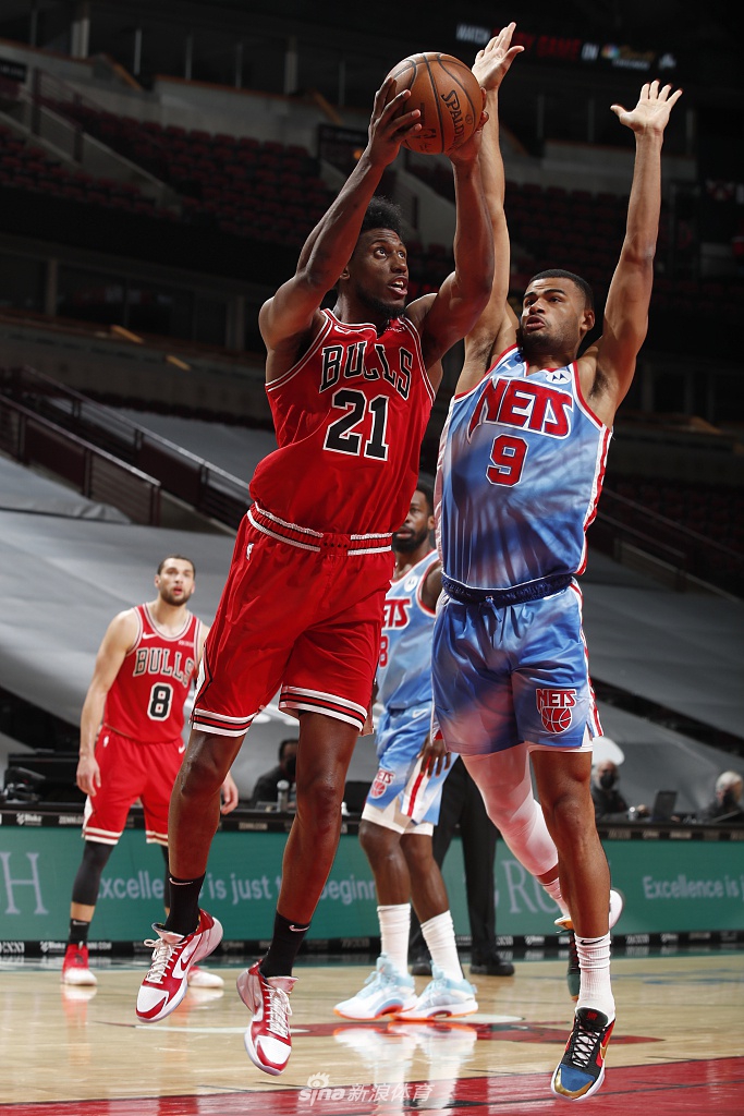 [NBA常规赛]篮网107-115公牛