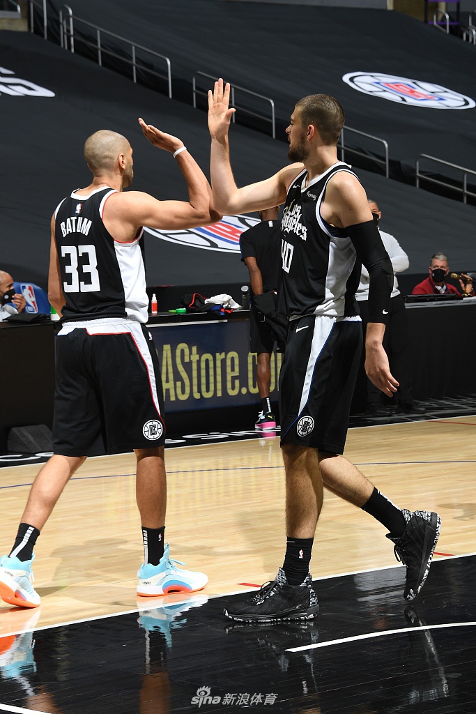 [NBA常规赛]湖人86-104快船