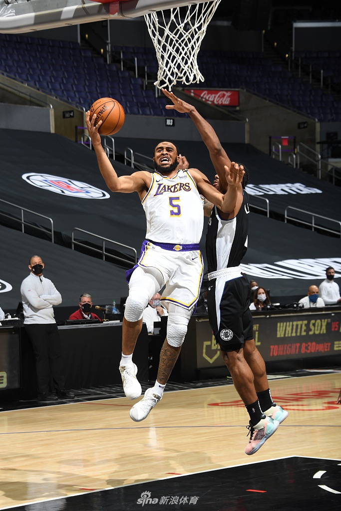 [NBA常规赛]湖人86-104快船