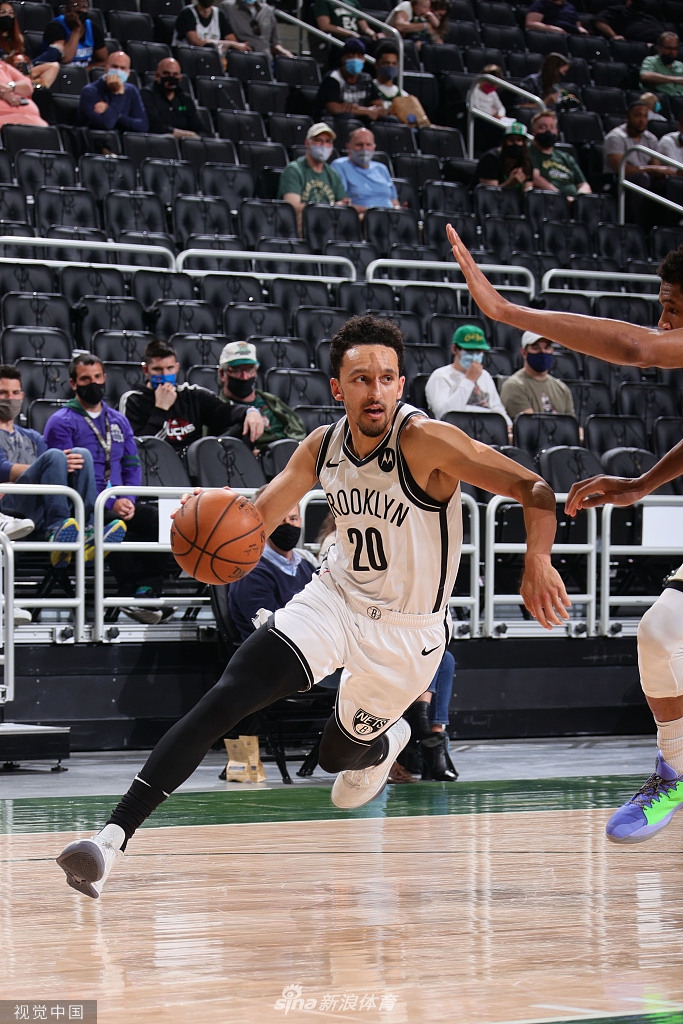 [NBA常规赛]篮网114-117雄鹿