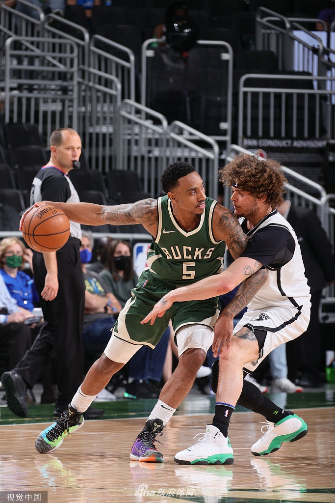 [NBA常规赛]篮网114-117雄鹿