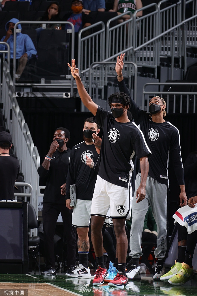 [NBA常规赛]篮网114-117雄鹿