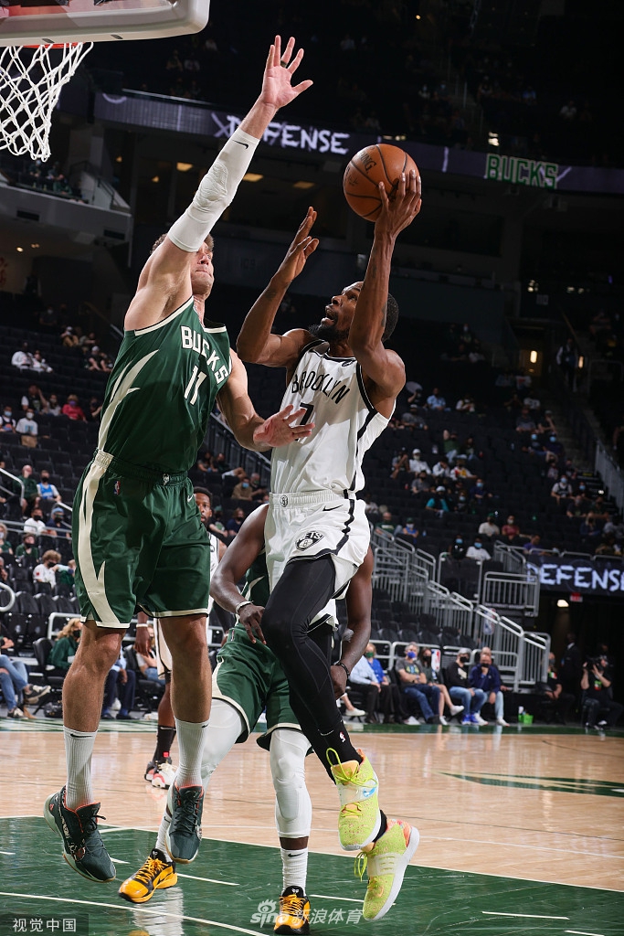 [NBA常规赛]篮网114-117雄鹿