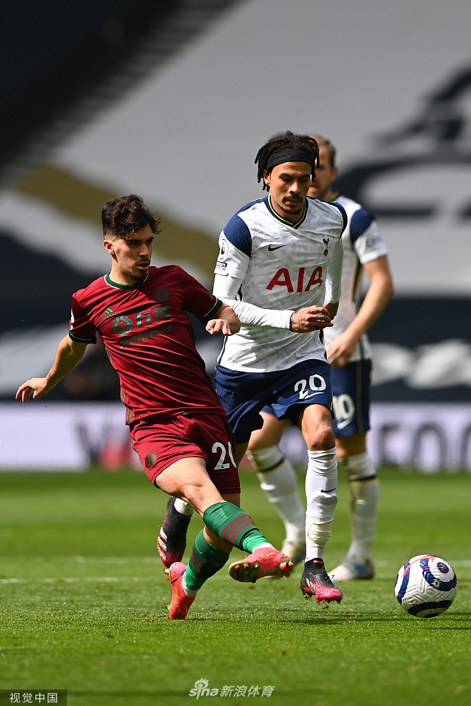 [英超]热刺2-0狼队 凯恩破门