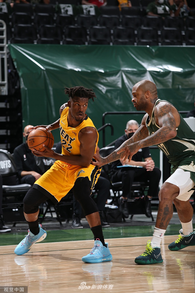 [NBA季后赛]热火107-109雄鹿 米德尔顿绝杀