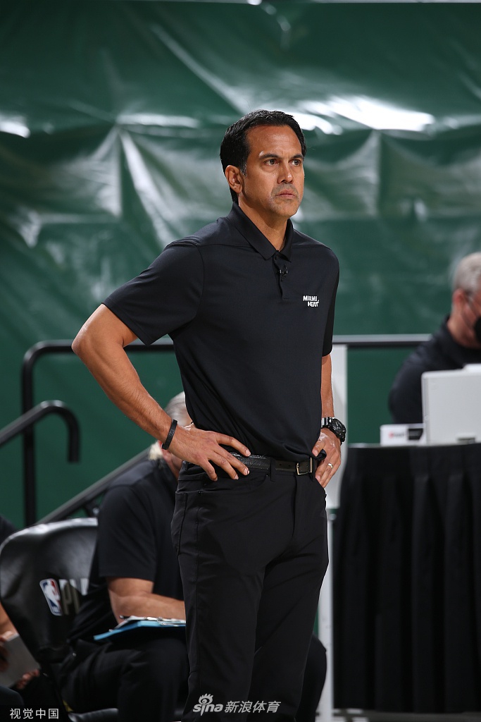 [NBA季后赛]热火107-109雄鹿 米德尔顿绝杀