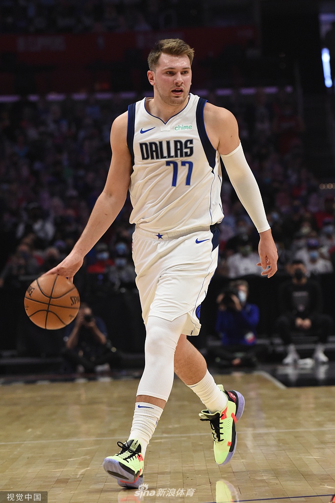 [NBA季后赛]独行侠113-103快船 东契奇三双