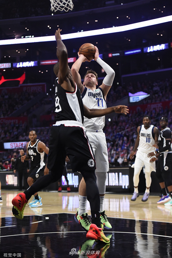 [NBA季后赛]独行侠113-103快船 东契奇三双