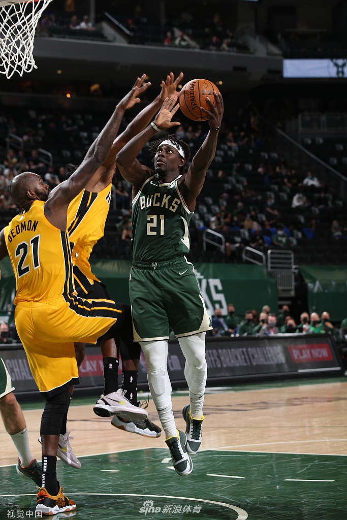 [NBA季后赛]热火107-109雄鹿 米德尔顿绝杀