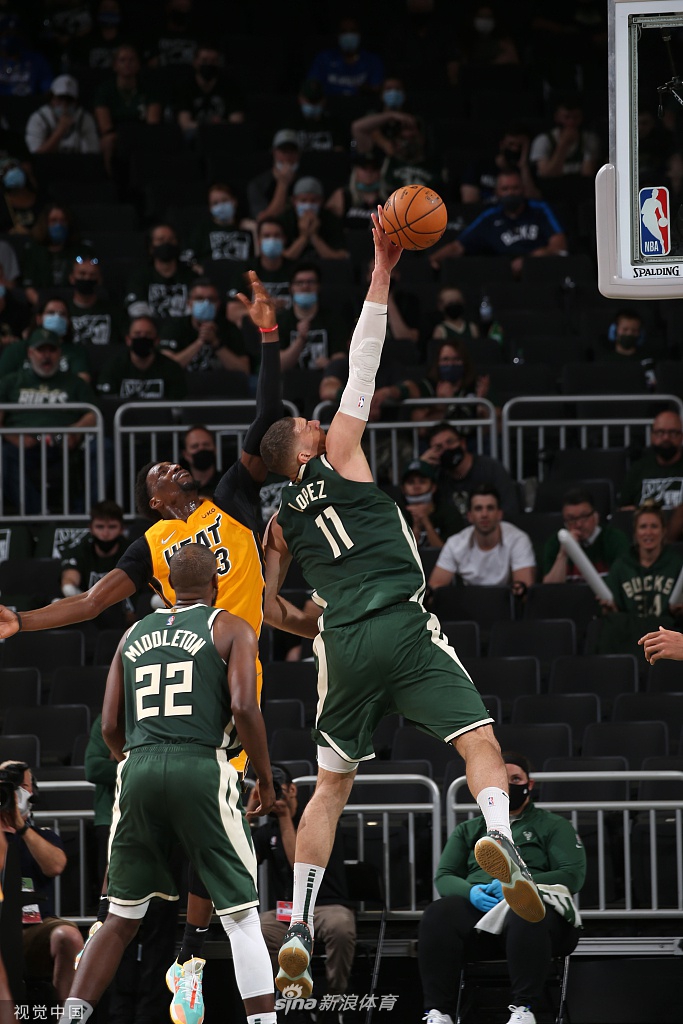 [NBA季后赛]热火107-109雄鹿 米德尔顿绝杀