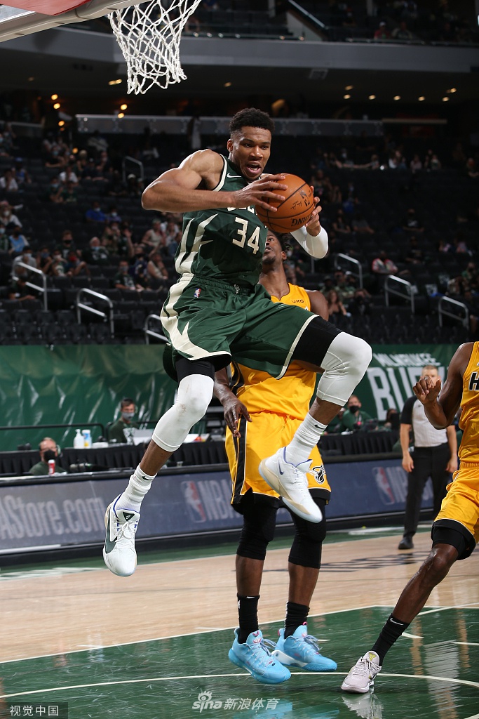 [NBA季后赛]热火107-109雄鹿 米德尔顿绝杀