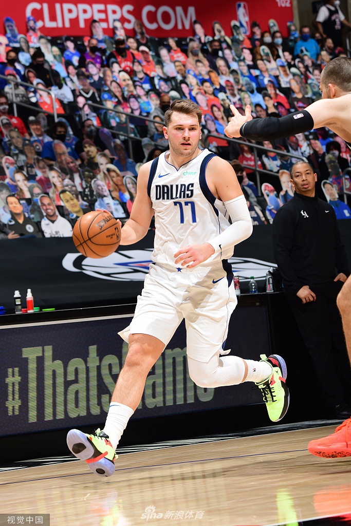 [NBA季后赛]独行侠113-103快船 东契奇三双