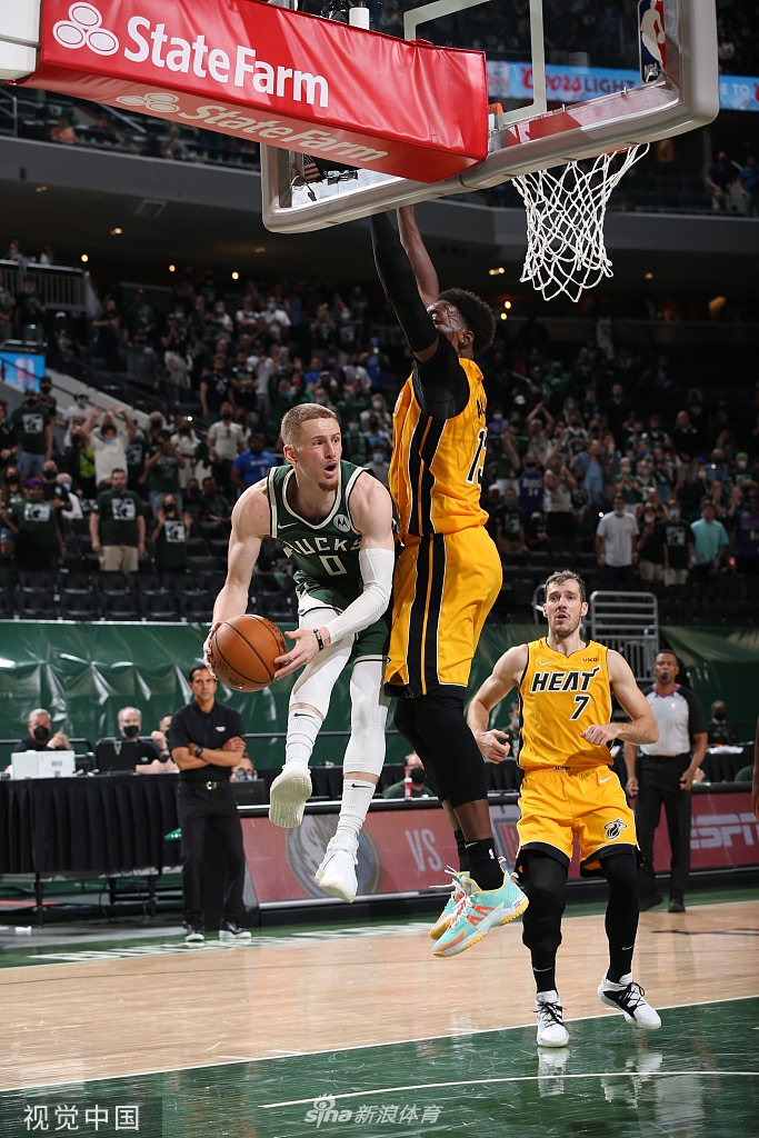 [NBA季后赛]热火107-109雄鹿 米德尔顿绝杀