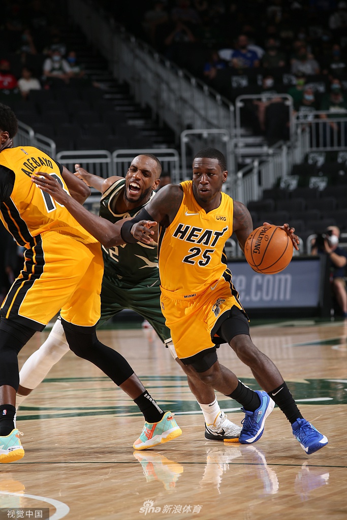 [NBA季后赛]热火107-109雄鹿 米德尔顿绝杀