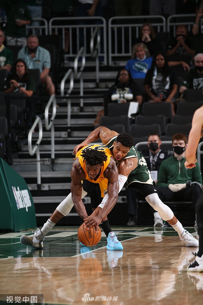 [NBA季后赛]热火107-109雄鹿 米德尔顿绝杀